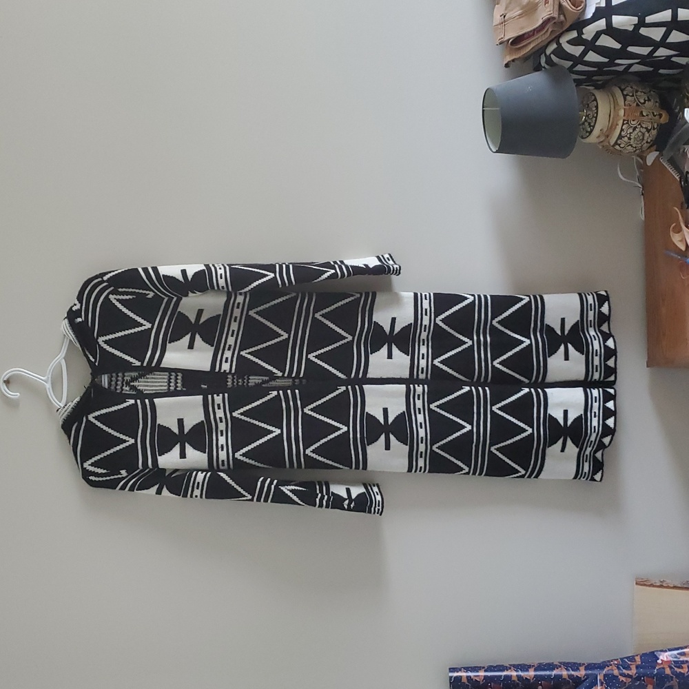 Baciano By Bacci Black and White Knit Cardigan Pattern Sweater With Hoodie Sz M